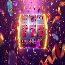 Người chơi Việt Nam duyệt sảnh game 990k trên điện thoại thông minh